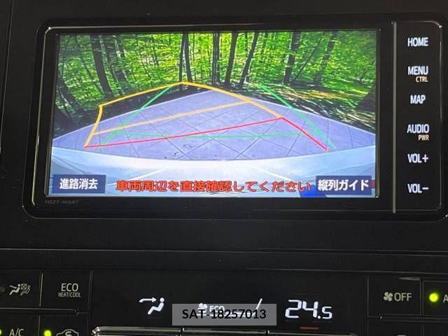 Toyota PRIUS 2019-10 322435-2