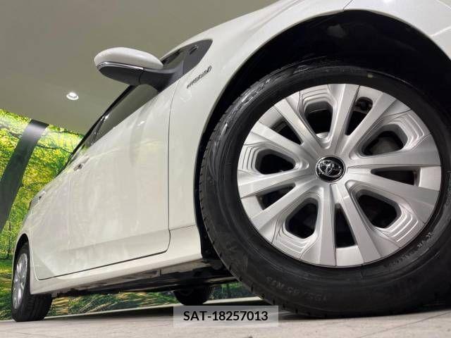 Toyota PRIUS 2019-10 322435-12