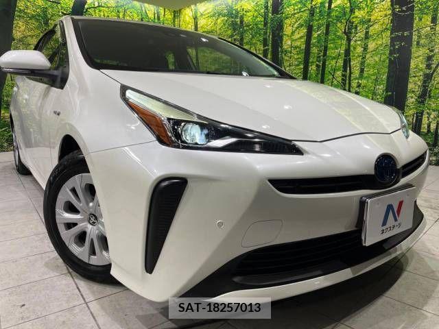 Toyota PRIUS 2019-10 322435-11