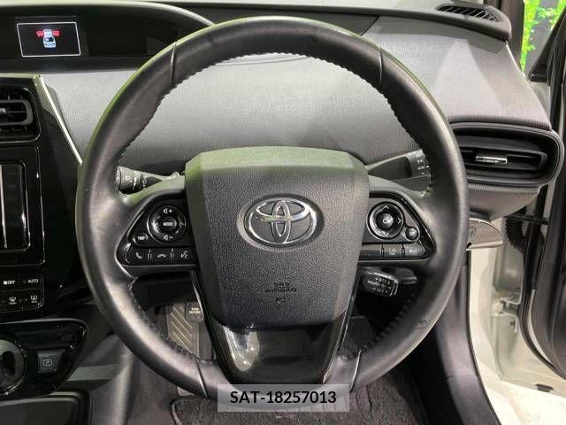 Toyota PRIUS 2019-10 322435-10