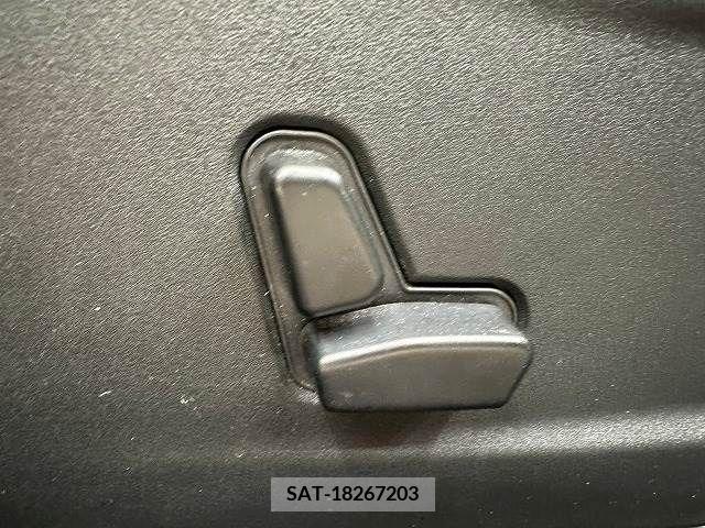 Chrysler 300 2015-03 211701-5