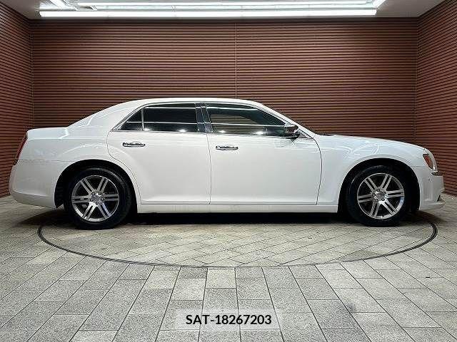 Chrysler 300 2015-03 211701-14