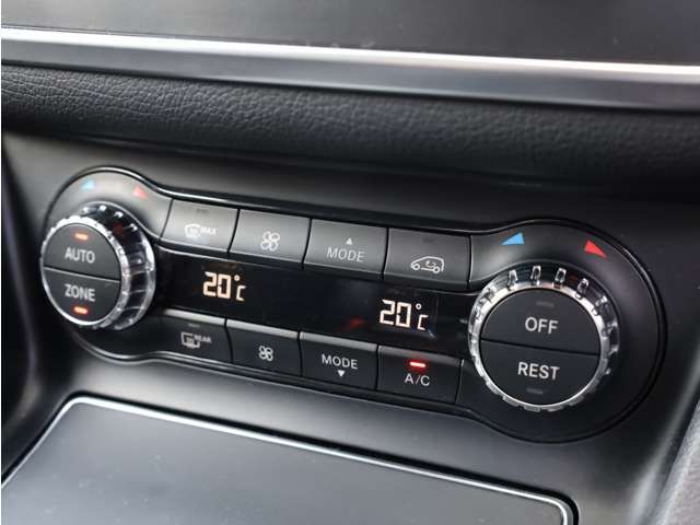 Mercedes Benz CLA-CLASS 2017-06 11187-13