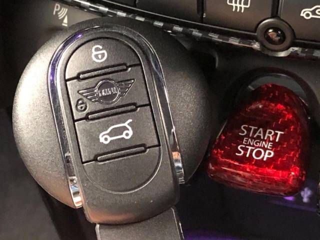 Bmw MINI 2021-04 185869-6