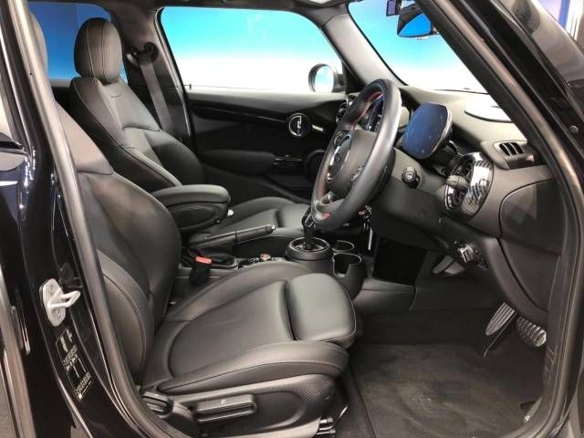 Bmw MINI 2021-04 185869-8