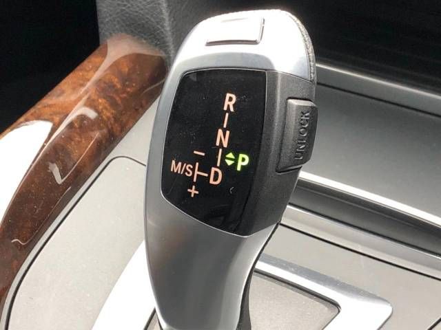 Bmw 3 SERIES 2017-03 18740-11