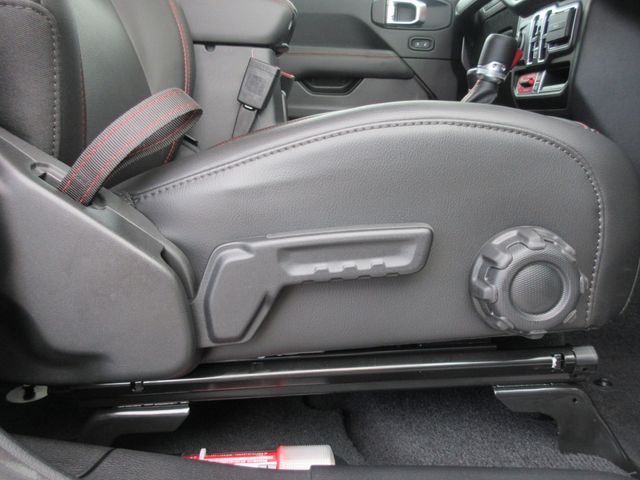 Jeep GLADIATOR 2023-02 8277-17