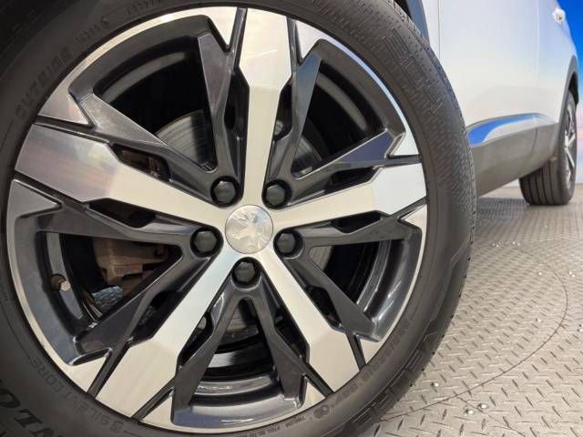 Peugeot 3008 2018-03 8629-14
