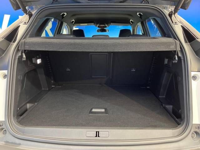 Peugeot 3008 2018-03 8629-12