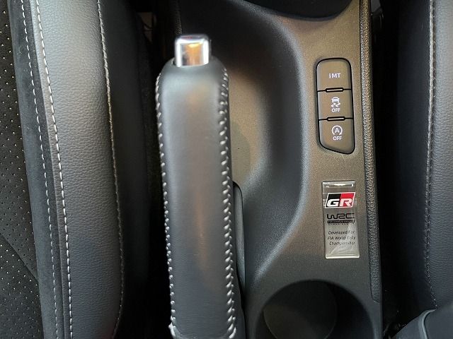 Toyota YARIS 2021-07 190908-12