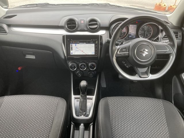 Suzuki SWIFT 2017-03 13437-8