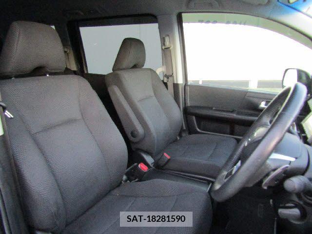 Honda STEP WGN 2014-01 207116-9