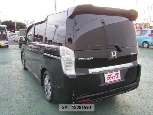 Honda STEP WGN 2014-01 207116-8