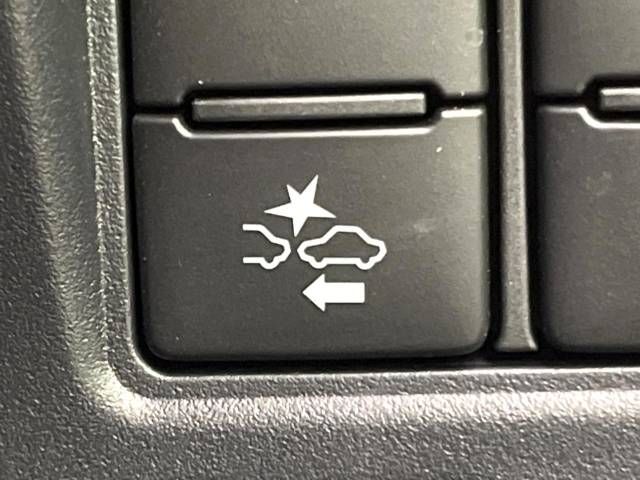 Toyota ESQUIRE 2019-02 18823-7