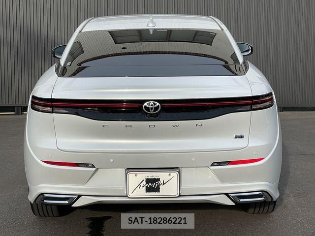 Toyota CROWN 2022-10 297732-4