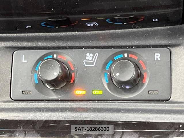Toyota ALPHARD 2022-09 279779-7