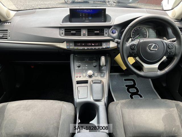 Lexus CT 2021-06 353930-8