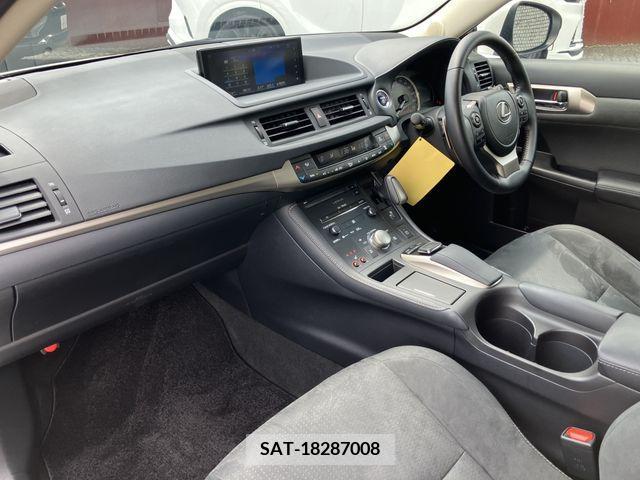 Lexus CT 2021-06 353930-21