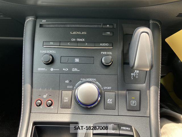 Lexus CT 2021-06 353930-18