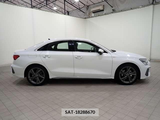 Audi A3 SEDAN 2022-05 377156-3
