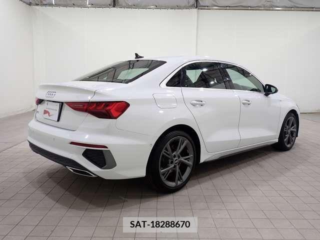 Audi A3 SEDAN 2022-05 377156-9
