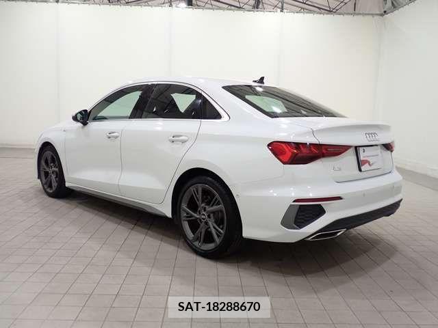 Audi A3 SEDAN 2022-05 377156-7