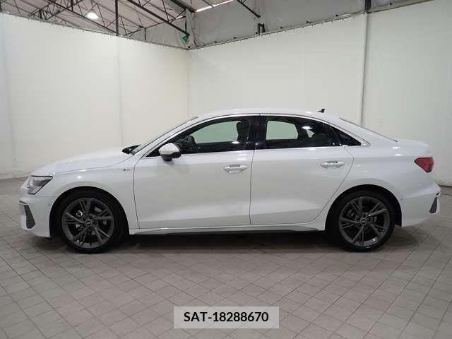Audi A3 SEDAN 2022-05 377156-6