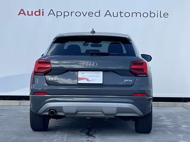 Audi Q2 2018-02 22673-5