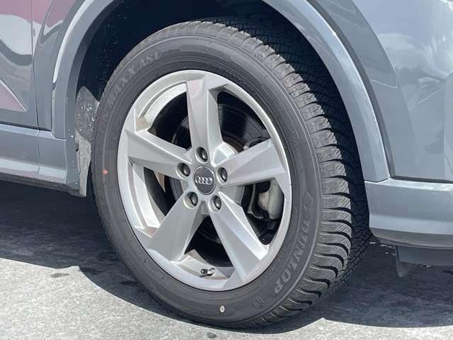 Audi Q2 2018-02 22673-10