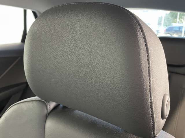 Audi Q2 2018-02 22673-19