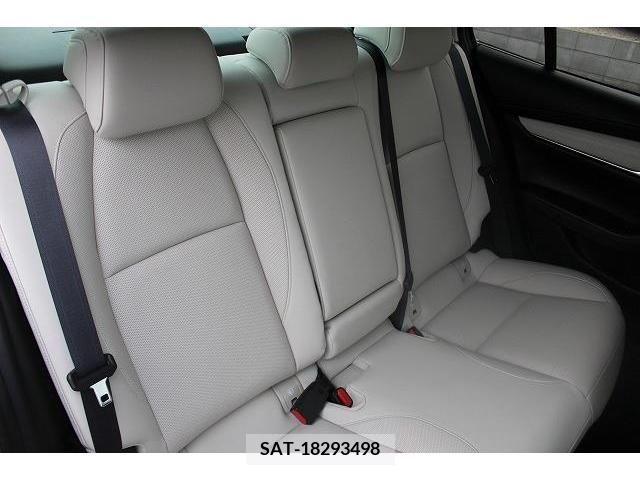 Mazda MAZDA3 2022-03 213411-13