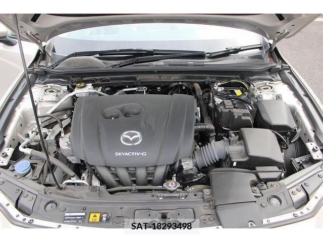 Mazda MAZDA3 2022-03 213411-17