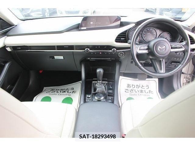 Mazda MAZDA3 2022-03 213411-14
