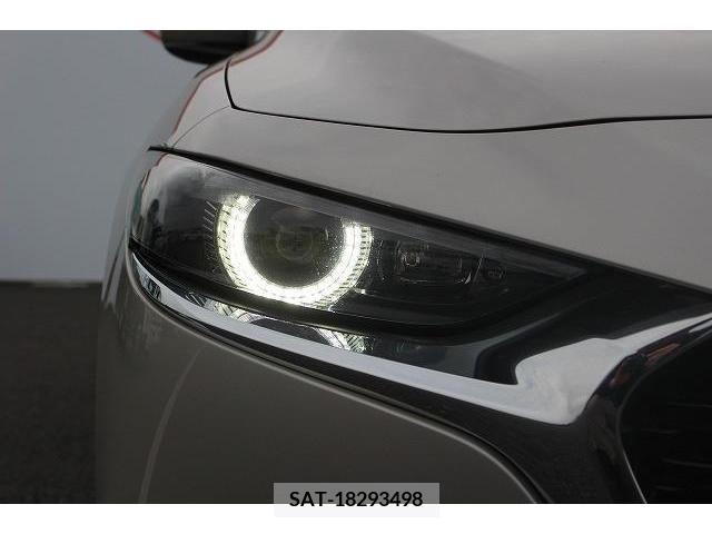 Mazda MAZDA3 2022-03 213411-10