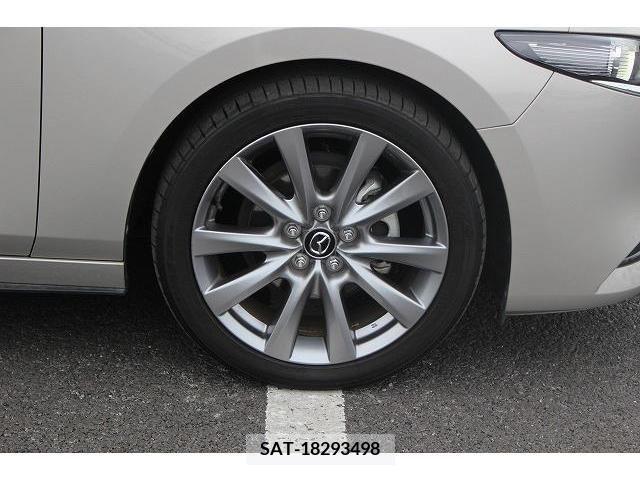 Mazda MAZDA3 2022-03 213411-9
