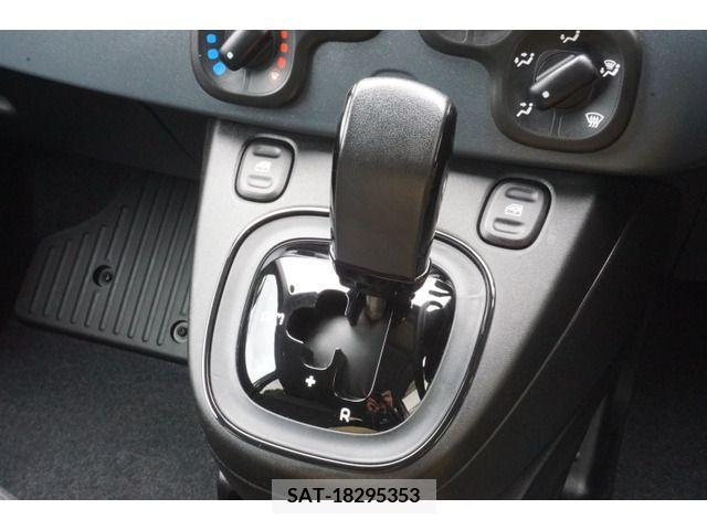 Fiat PANDA 2021-02 269718-13