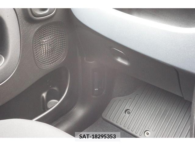 Fiat PANDA 2021-02 269718-15