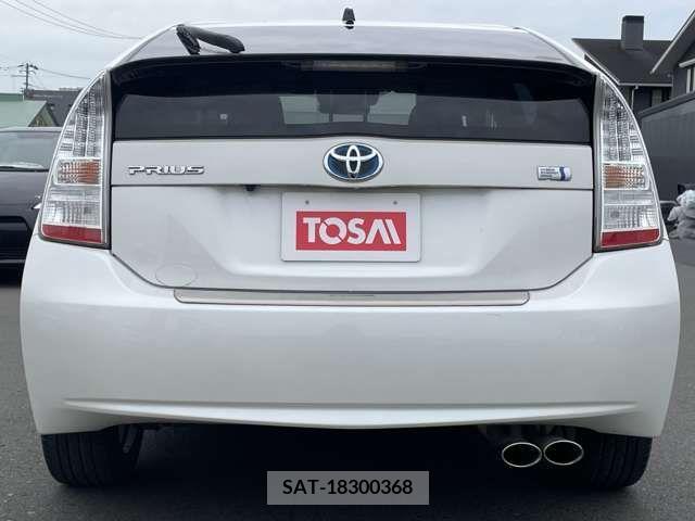 Toyota PRIUS 2011-06 377061-15