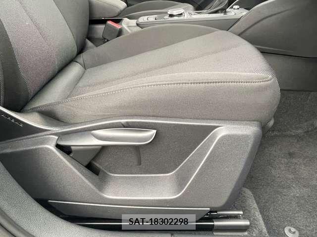 Audi Q2 2022-06 356576-13