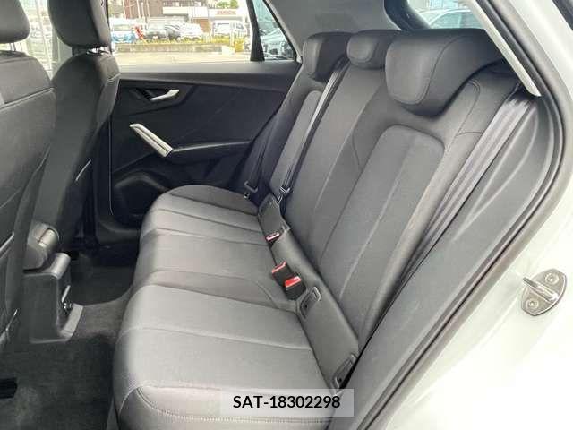 Audi Q2 2022-06 356576-16