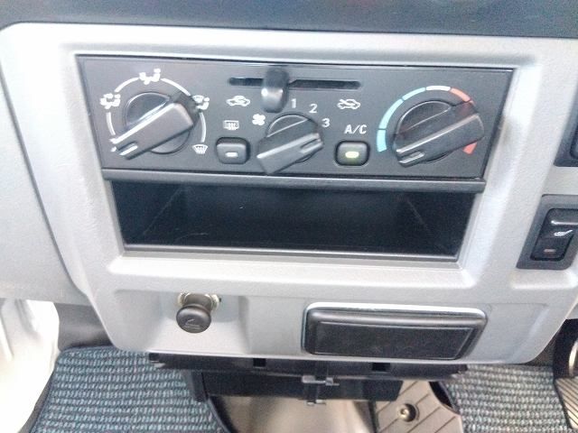 Mitsubishi MINICA 2018-06 11841-12