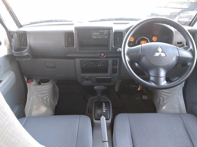 Mitsubishi MINICA 2018-06 11841-2