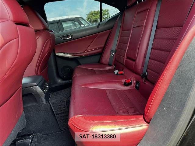 Lexus IS 2015-07 275427-18