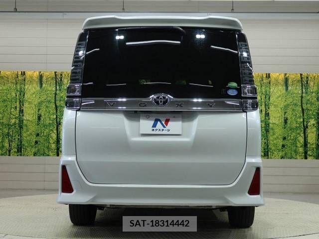Toyota VOXY 2018-11 202057-18