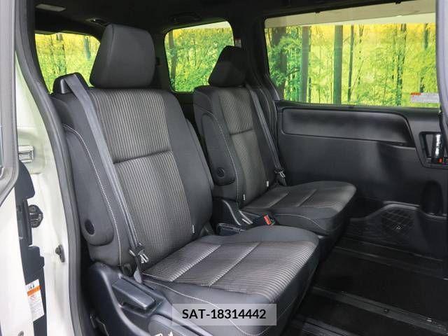 Toyota VOXY 2018-11 202057-12