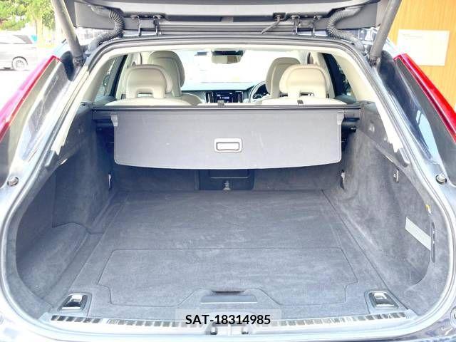 Volvo V90 2017-05 394910-12