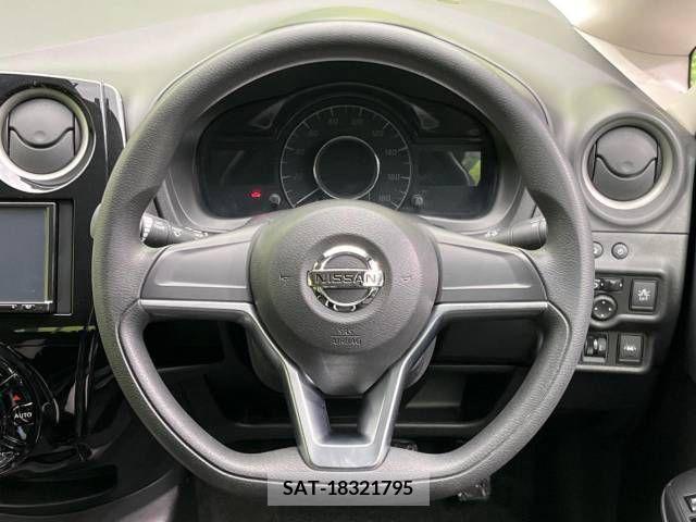 Nissan NOTE 2018-04 210620-11