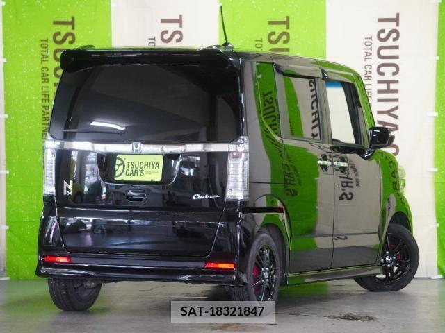 Honda N BOX CUSTOM 2017-03 351896-1