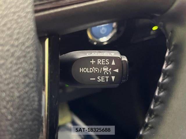 Toyota PRIUS 2019-10 366625-5