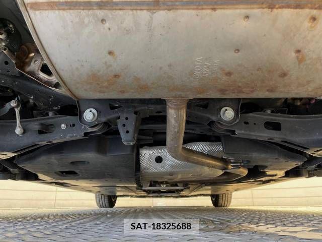 Toyota PRIUS 2019-10 366625-19